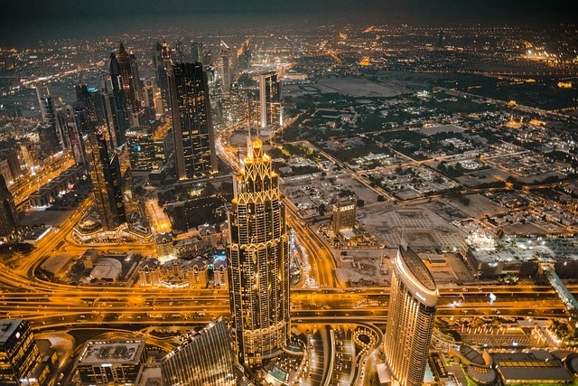 TOP 10 दुबई की सबसे बड़ी बिल्डिंग (DUBAI KI SABSE BADI BUILDING IN 2022)